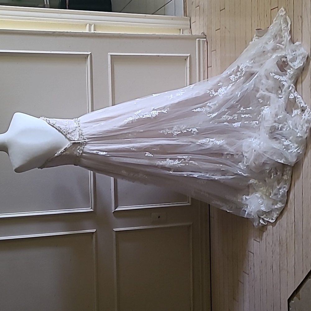 NEW Casablanca Bridal Gown Style 2170, Sz 12 - Picture 4 of 10